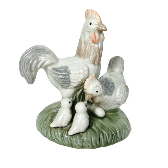 ArtMar Chicken Family Figurine Rustic Farmhouse Kitchen Decor Rooster Statue - Picture 11 of 12